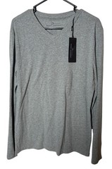 {NWT} Marc Anthony Gray V-Neck Tee Medium