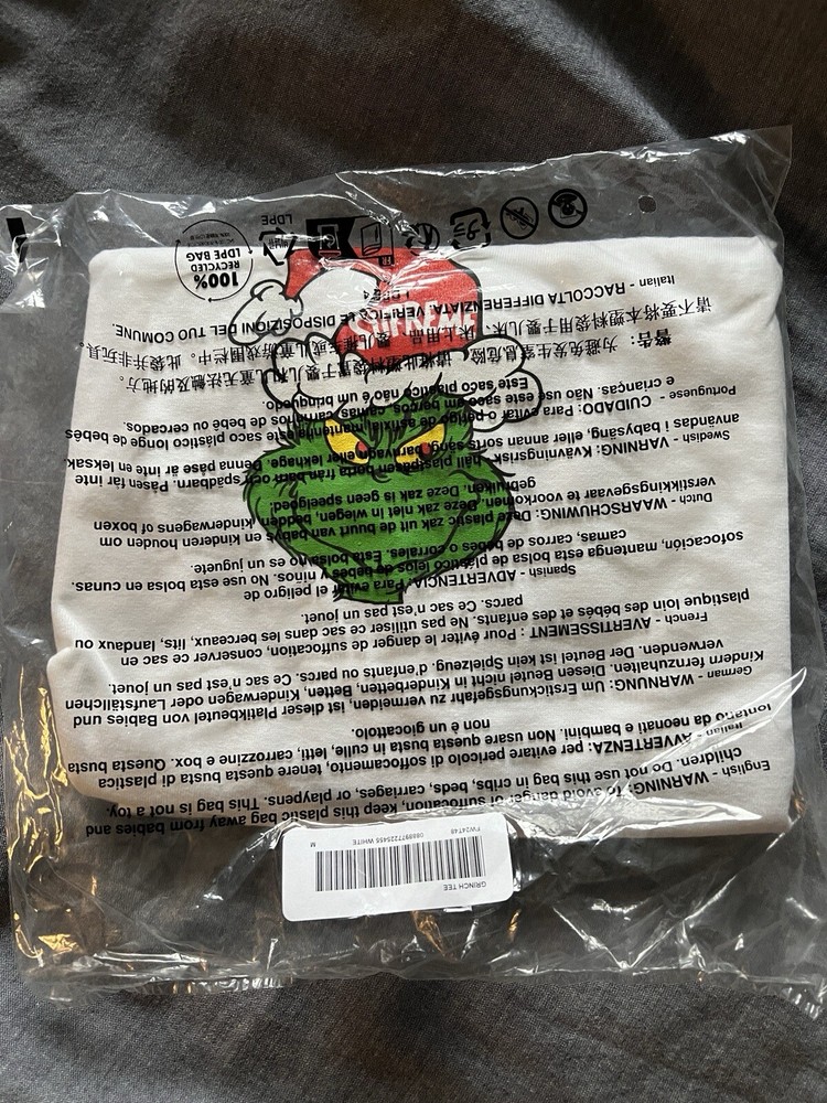 IN HAND – SUPREME GRINCH TEE WHITE MEDIUM FW24 GRINCHMAS CHRISTMAS TEE SOLD