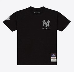 Medium | Jay-Z Reasonable Doubt Mitchell & Ness New York Yankees T-Shirt JAŸ-Z30