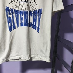 ✨ GIVENCHY Graphic Logo Varsity Star T-Shirt Cream – Size XL