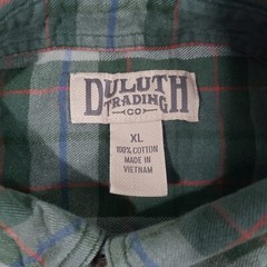 duluth trading co plaid button down shirt men’s XL pockets long sleeve gussets