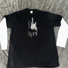 Utility Skate Brand T Shirt 3/4 Sleeve Mens Size XL Melting Guitar Black White
