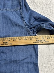 Levi’s Mens Authentic Button Down Shirt A7210-0025 DENIM Size Large NWT