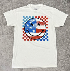 Smiley USA Flag Men’s Size Medium Pullover T-shirt Tee Short Sleeve White