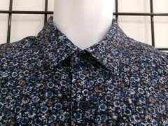 MAGASCHONI MAN 🔥 SIZE MEDIUM==DARK BLUE & WHITE FLORAL / SHORT SLEEVE / SHIRT