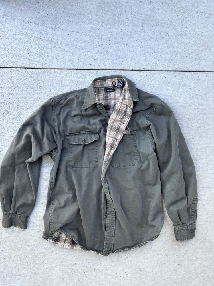 NorthCrest Men’s Green Solid Woven Cotton Button-Up, Pockets, M 38-40