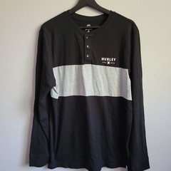 Hurley Grey Szie Medium Black Long Sleeve Grey Chest Stripe w/3 buttons