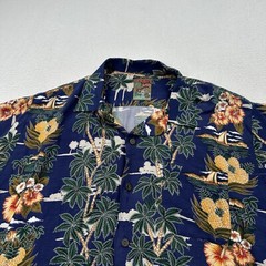 Pineapple Connection Hawain Men’s Button Down SS Shirt Size Medium Floral