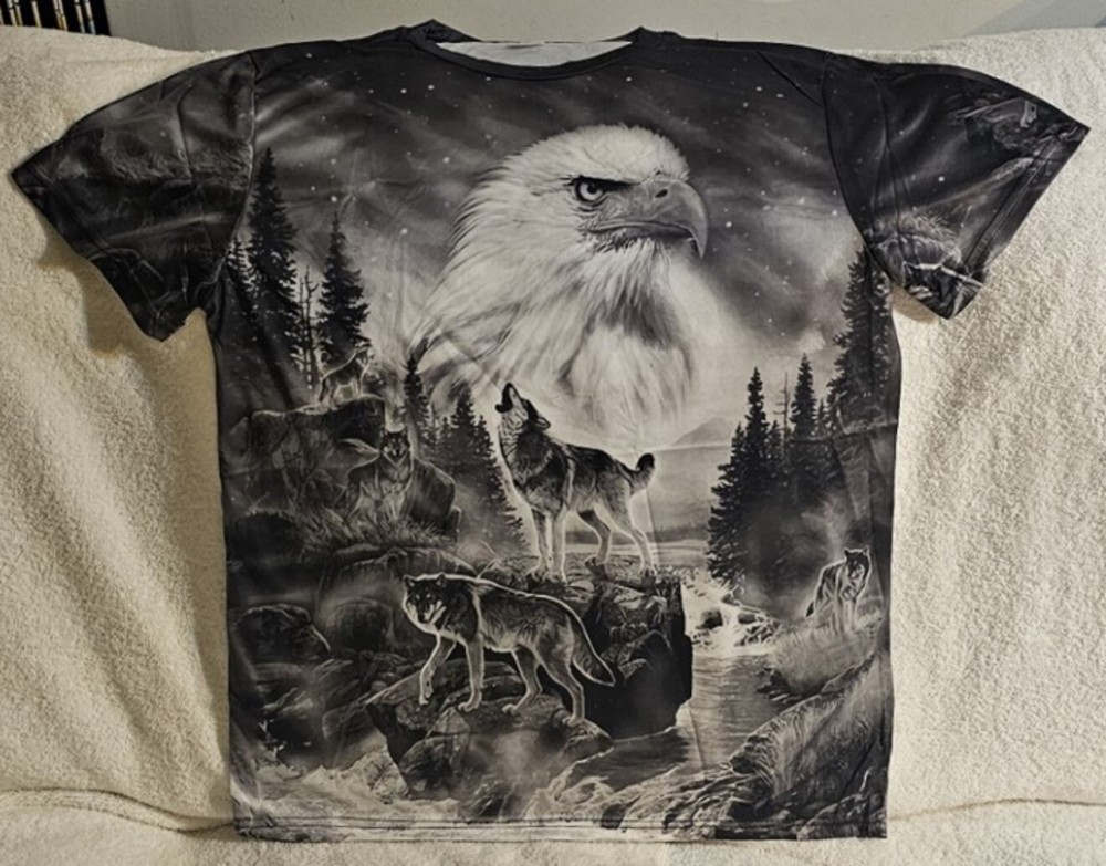 EAGLE WOLF WOLVES TREE FOREST WATER STARS SKY BIRD ANIMAL OUTDOOR T-SHIRT