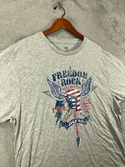 Patriotic Freedom Rock Festival Mens XL T Shirts Gray Guitar Wings Graphic NWT