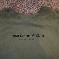 Gildan Ultra Cotton Men’s 2XL Green High Desert Museum River Otters Tee