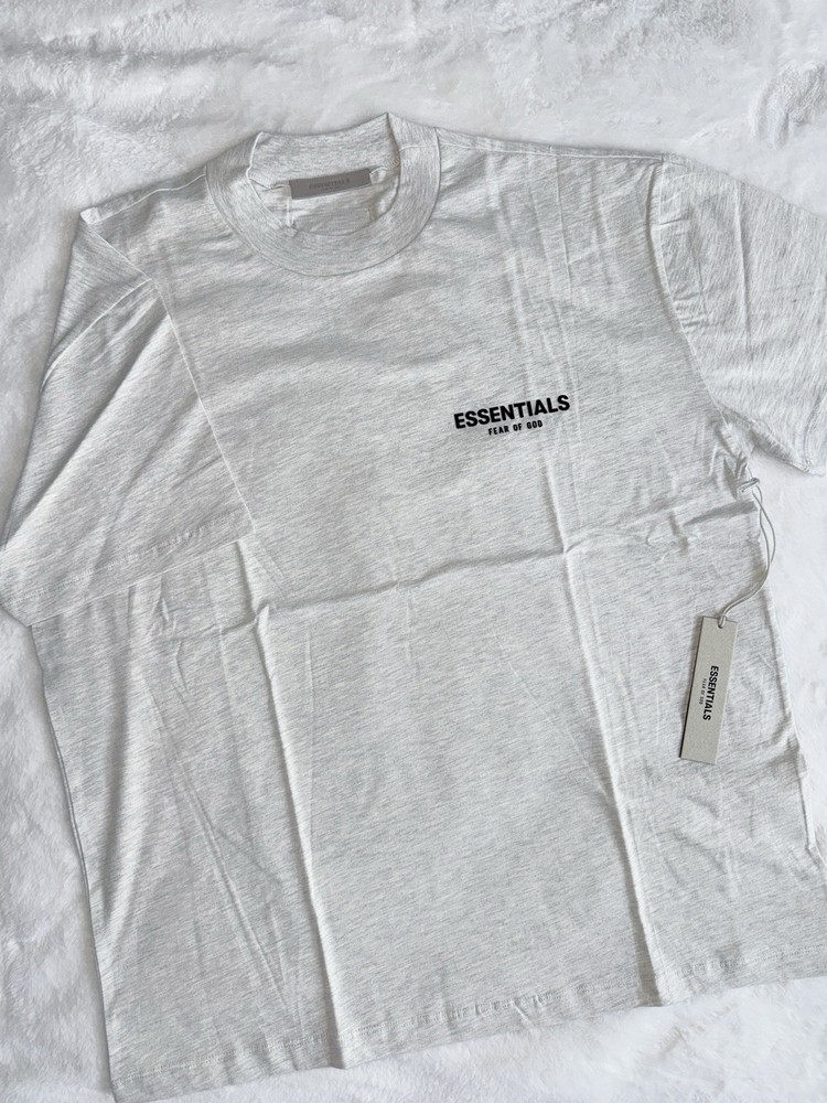 NWT Authentic – Essentials Tee ‘Light Oatmeal’ – Gray – L