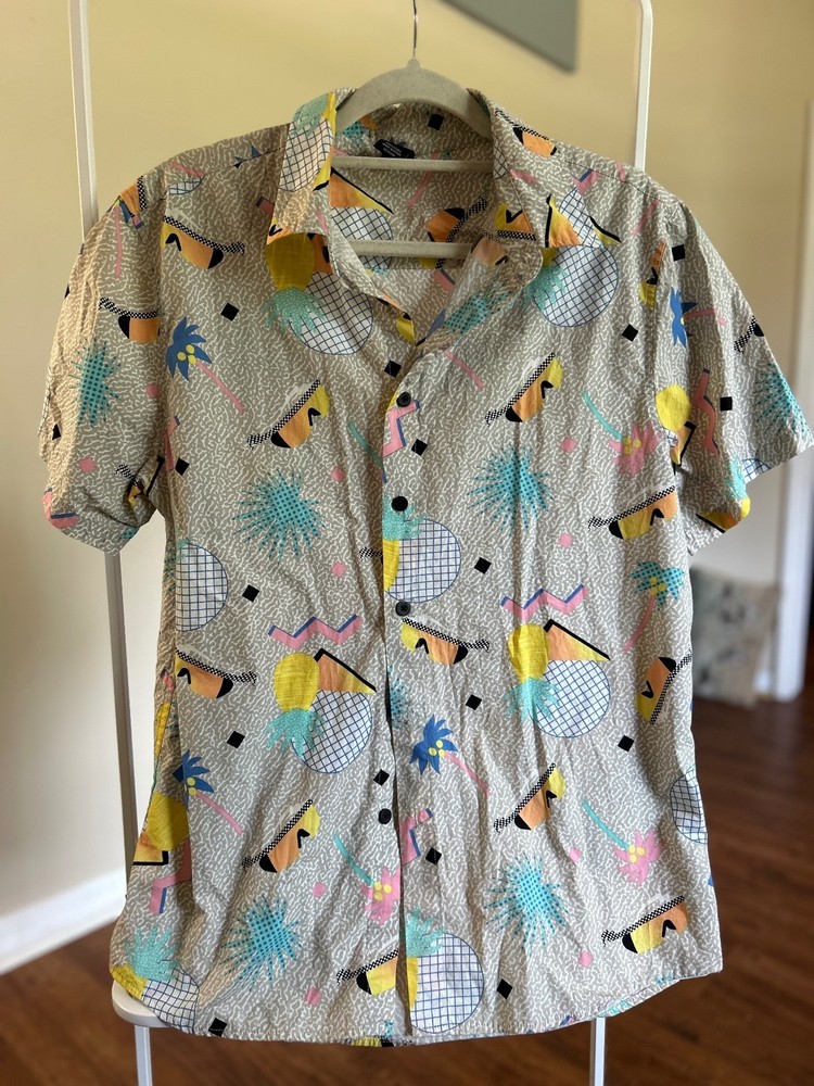 Neff Men’s Medium Short Sleeve Button-Up Shirt with Colorful Geometric Print