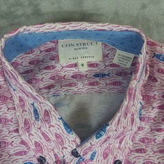 CON.STRUCT Button Down Mens M Pink Fish Print Slim Fit 4-Way Stretch SS Shirt