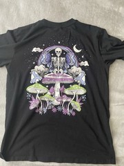 Recycled Threads Medium Sized Men’s Tee Trippy Mushroom Skeleton T-Shirt Black