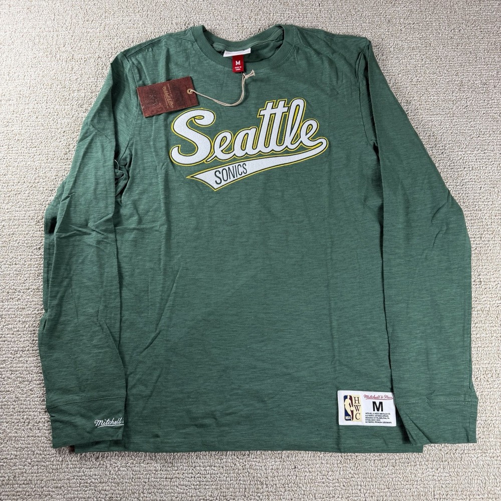 Mitchell & Ness Seattle Supersonics Embroidered Long Sleeve T-Shirt Men’s Size M