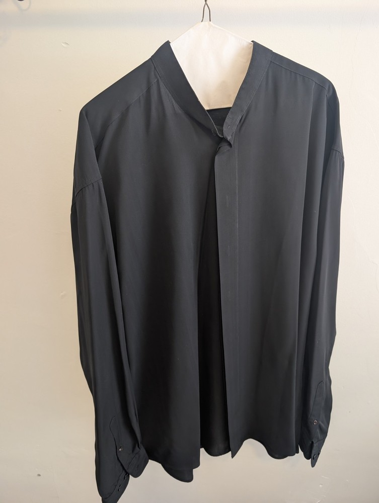 Maxini Men’s Black Collarless Long Sleeve Button Up Shirt Size XL