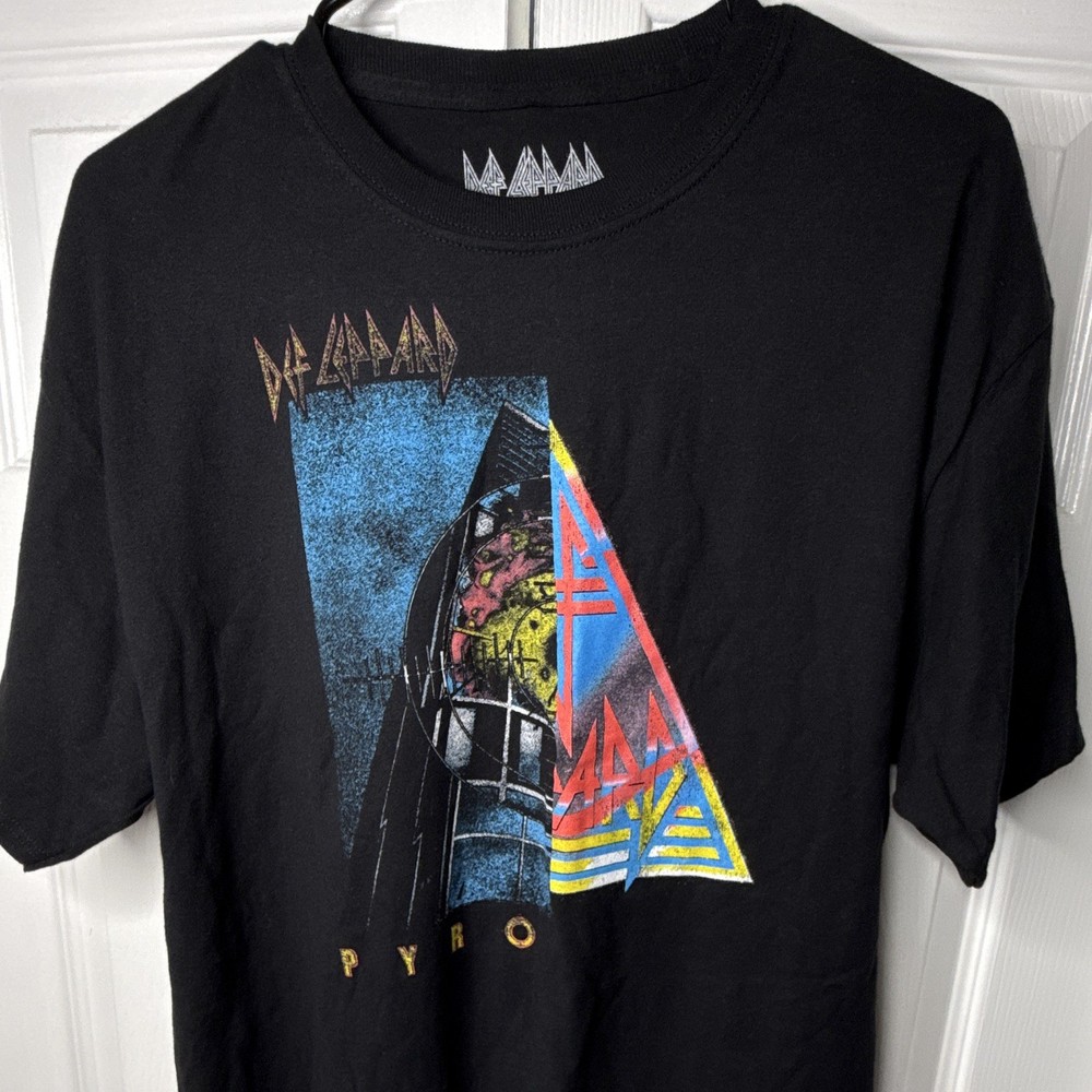 Def Leppard Pyromania Black Graphic Tee L Crew Neck Cotton Bludgeon 2010s
