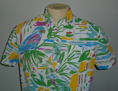 Chubbies The Nutter Parrot Tropical Pullover Hawaiian Shirt Men Medium
