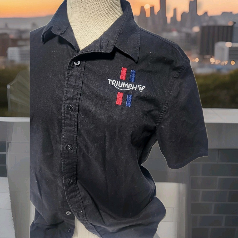 Triumph Black Solid Short Sleeve Button-Up Point Collar Logo Shirt M