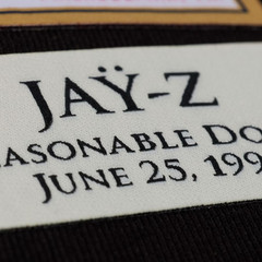 Jay-Z30 Reasonable Doubt Anniversary Pop Up NY Yankees / M&N Shirt – XL *NEW*