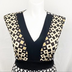 Rabbit Rabbit Rabbit Geometric Jersey V-neck Maxi 12