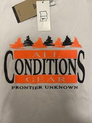 Nike ACG White Frontier Men’s T-Shirt Sz Medium Loose Fit FZ6702-121 SAMPLE