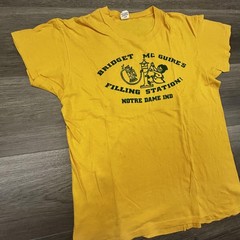 True Vintage 80s Notre Dame Shirt Mens Fits Small (L) Yellow Paper Thin Faded
