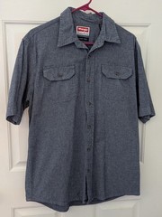 Wrangler Premium Quality Comfort Flex Mens Shirt Short Sleeve Button Down Medium