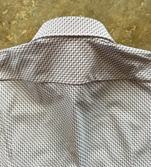 Hugo Boss Max Sharp Fit Performance Dress Shirt 15 32/33 Brown Geo $149 NWT