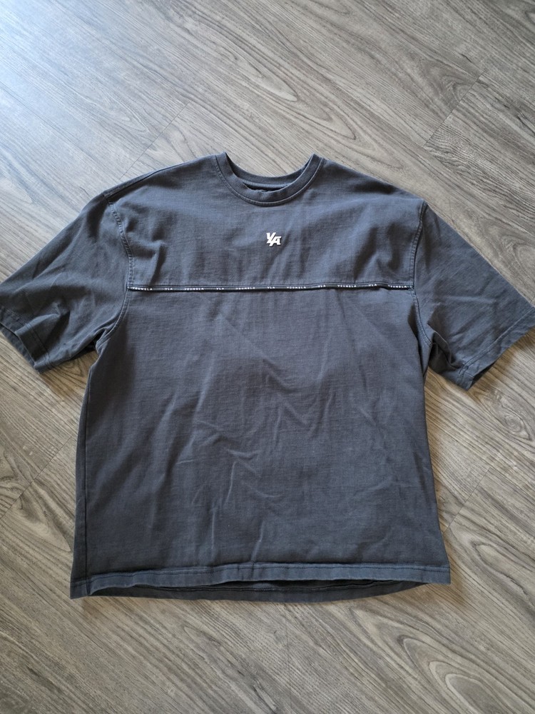 YoungLA 2928 Grey Tee Size Large