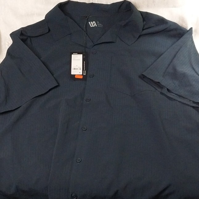 VRST Resort Men’s XL Solid Blue Stretch Woven Moisture Wicking UV Button-Up