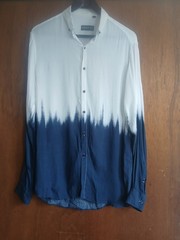 Venzyl Blue and White Ombre Button-Down Men’s Shirt – Large – New