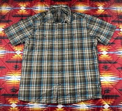 KUHL Stripe Short Sleeve Button Up Shirt Mens Medium Outdoors Green Hiking Plaid