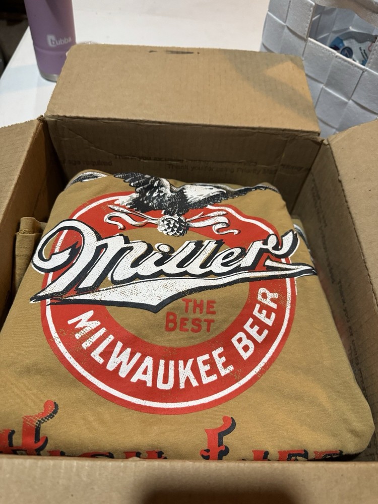 NEW – Miller High Life – Comfortable Tagless Short Sleeve Graphic Tee